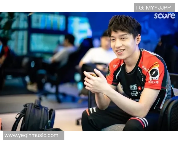 EDG战队在精英赛中以98分稳居积分榜首位，展现强大实力